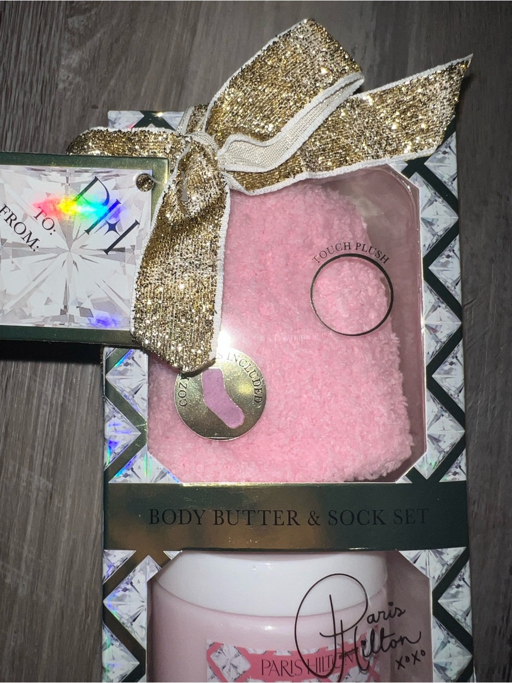 Paris Hilton Crystal Peony Body Butter & Pink Socks Gift Set - Picture 3 of 4